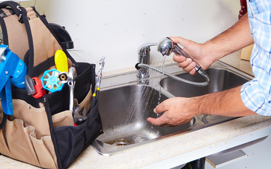 prix plombier wc bouché Orphin